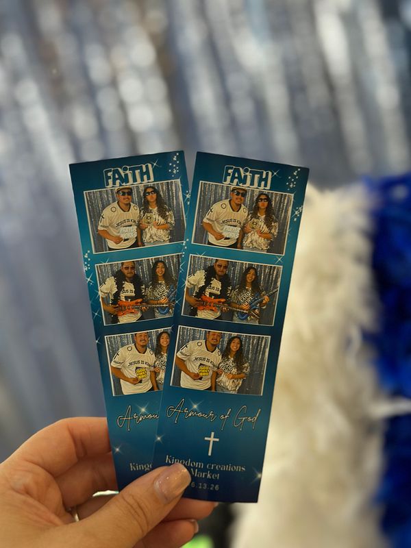 SELFIE-BOOTH W/UNLIMITED PRINTS