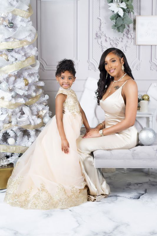 Holiday Deluxe  (1-3 People)                                                                              