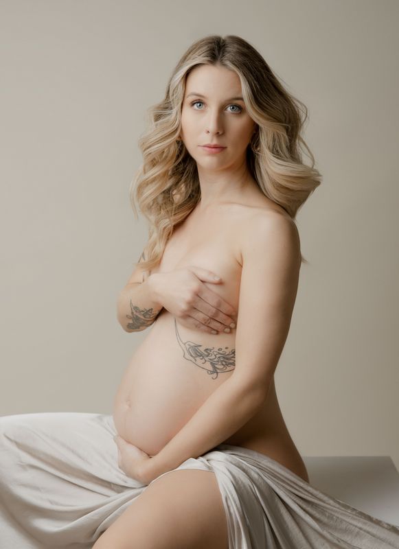 Studio Maternity